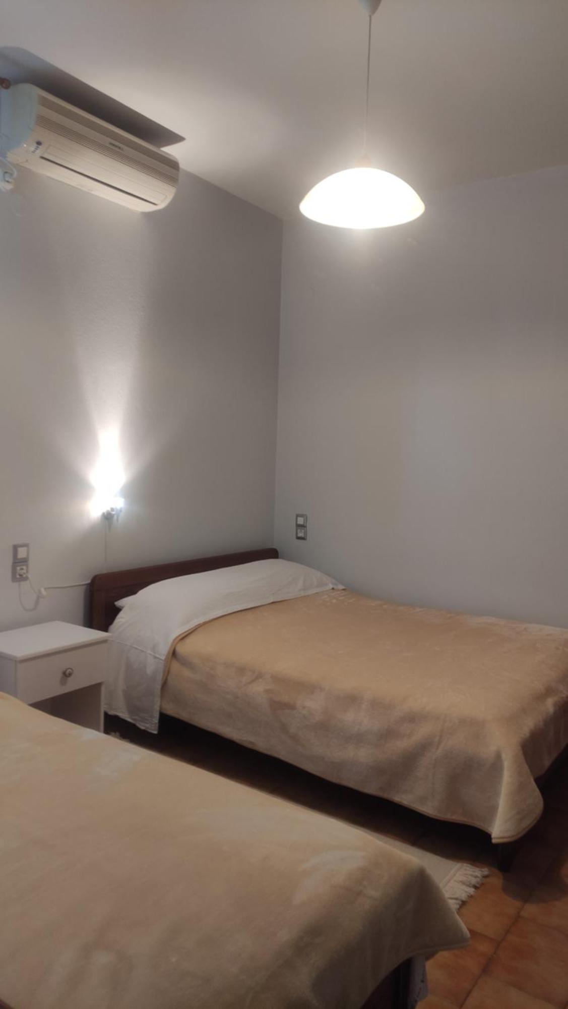 Eleni'S Rooms Ioannina Exterior photo