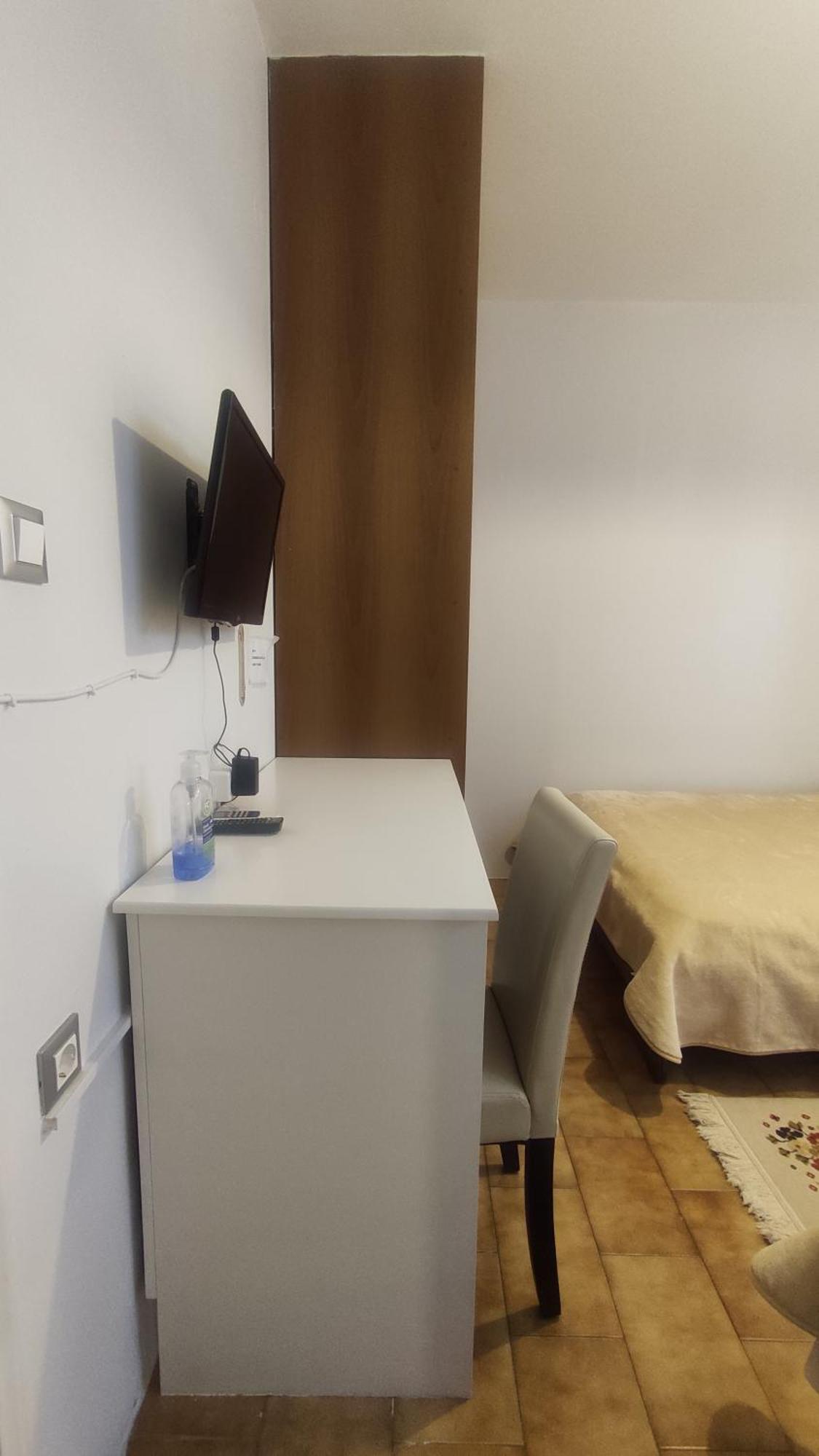 Eleni'S Rooms Ioannina Exterior photo